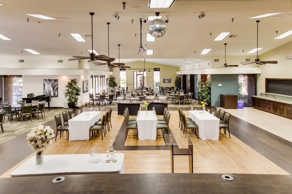 Emerald Desert RV Resort in Palm Desert, California