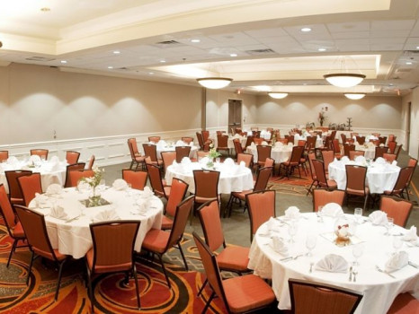 DoubleTree By Hilton Windsor Locks