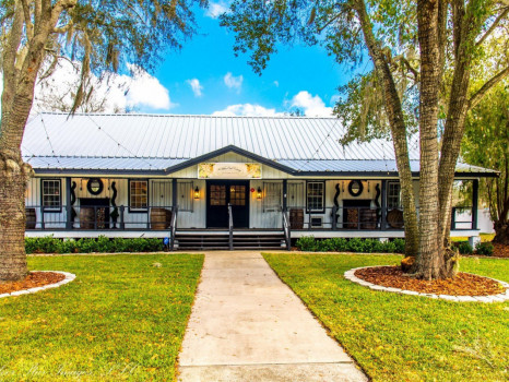 The White Oak Cottage