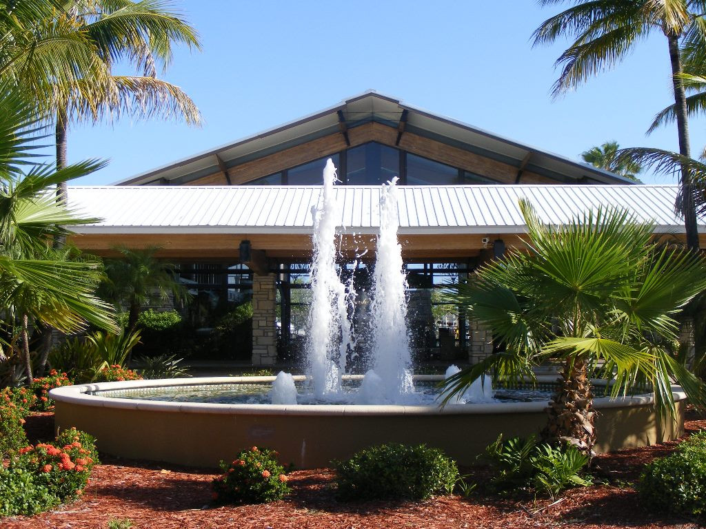 cape coral yacht club design