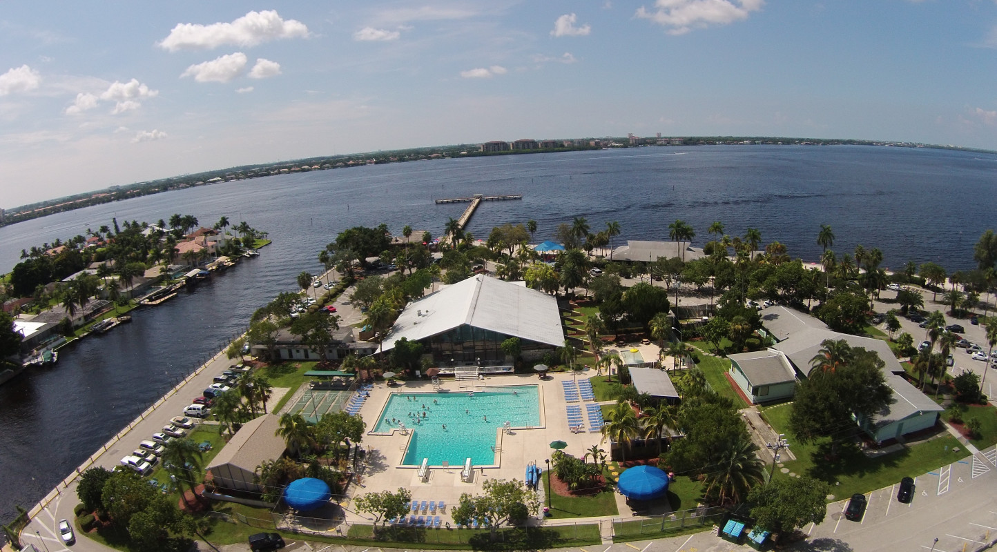 yacht club public beach cape coral fl