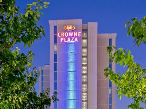 Crowne Plaza Rosemont