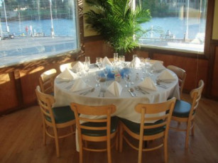 The Lakeside Room at Watersedge