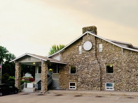 Hilltop Clubhouse - Best Flint Hills Wedding Venue