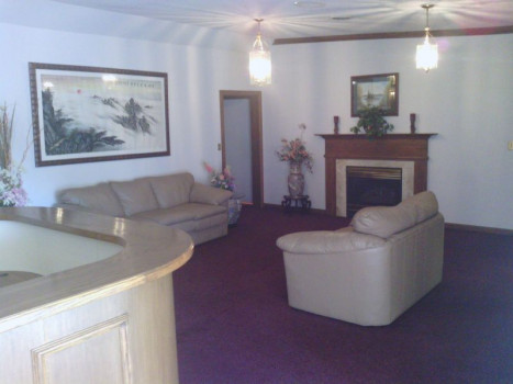 Colonial Valley Suites