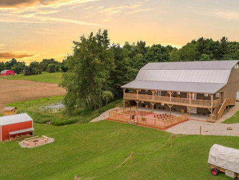 Serendipity Farms Wedding Barn