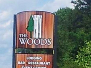 THE WOODS EVENT CENTER