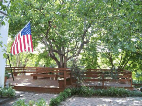 McNutt House - Courtyard