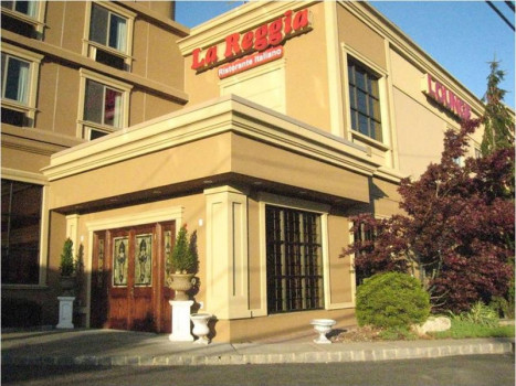 La Reggia Restaurant & Banquets