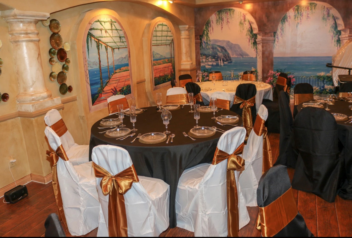 Photo of Chateau Gerideau Banquet Hall