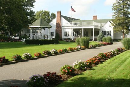 Stewart Manor Country Club In Garden City New York