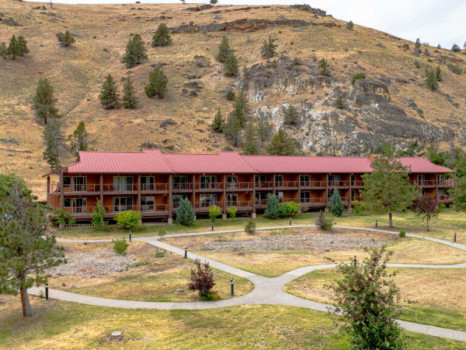 Kah-Nee-Ta Hot Springs Resort