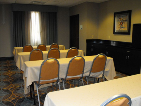 Holiday Inn Express & Suites Selinsgrove