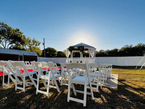 Bluebird Cottage Wedding Venue & Event Center