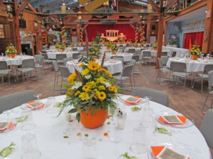 The Yellow Barn at Shenandoah Caverns